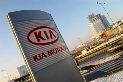 La nueva generaci&oacute;n del Kia Rio crece en tama&ntilde;o y sofisticaci&oacute;n