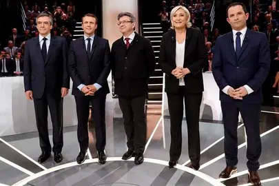 Fillon y M&eacute;lenchon se acercan m&aacute;s todav&iacute;a a Le Pen y Macron, seg&uacute;n un sondeo