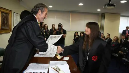 Nuevos abogados