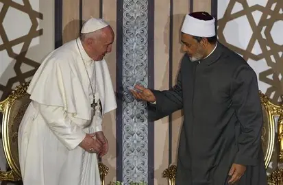 El Papa pide ante l&iacute;deres musulmanes un "no" a la violencia en nombre de Dios