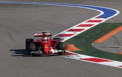 Vettel, el m&aacute;s r&aacute;pido en la tercera sesi&oacute;n de entrenamientos libres