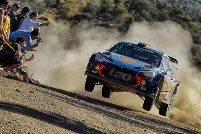 En una final apasionante Neuville conquist&oacute; el Rally de Argentina