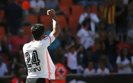 4-1. El Valencia gole&oacute; a un Osasuna hundido