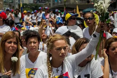 La esposa de Leopoldo L&oacute;pez confirma el buen estado de salud del opositor venezolano
