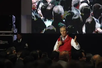 Los candidatos a gobernar el Estado de M&eacute;xico buscan en un debate el apoyo de lo indecisos