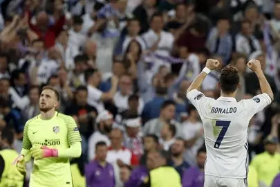 El Atl&eacute;tico desaf&iacute;a al Real Madrid, al 3-0 y a la l&oacute;gica