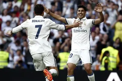 El Real Madrid gana 4-1 al Sevilla con doblete de Cristiano