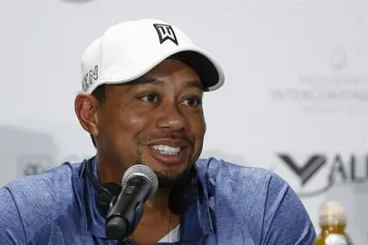 Arrestan en Florida al golfista Tiger Woods por conducir embriagado