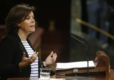 S&aacute;enz de Santamar&iacute;a insiste a Puigdemont: El refer&eacute;ndum es innegociable