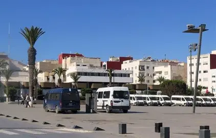 Miles de rife&ntilde;os vuelven a protestar en Alhucemas pese al arresto de su l&iacute;der