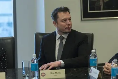 El jefe de Tesla deja de asesorar a Trump por la salida del Acuerdo de Par&iacute;s