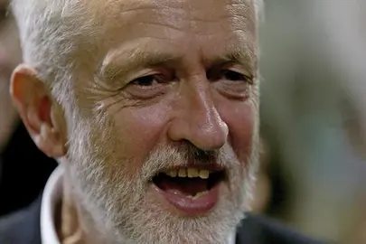 Corbyn promete un Gobierno "para la mayor&iacute;a", arropado por m&uacute;sicos y artistas
