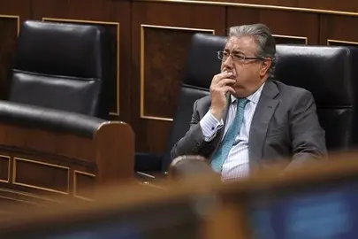 Zoido conf&iacute;a en que hoy acabe la situaci&oacute;n "inhumana" de la familia Echeverr&iacute;a