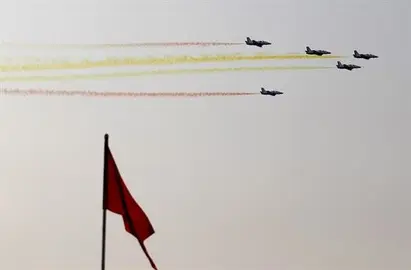 Un avi&oacute;n militar con 104 personas se estrella en el este de Birmania
