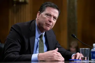 Comey asegura que el Gobierno de Trump decidi&oacute; difamarlo