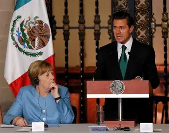 Merkel y Pe&ntilde;a Nieto unen fuerzas por el libre comercio y lanzan dardo a Trump