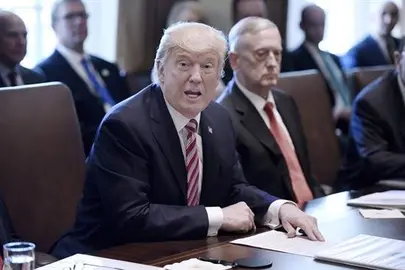 Un tribunal de apelaciones mantiene el bloqueo sobre el veto migratorio de Trump