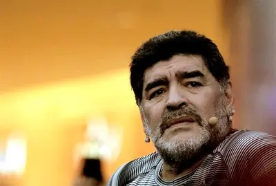Maradona: "Messi no es mucho mejor que Cristiano Ronaldo"