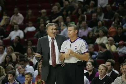 Mike D'Antoni se lleva el premio de Entrenador del A&ntilde;o en la NBA