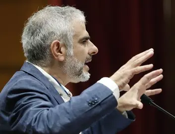 Cs tacha de fraude la Ley de Refer&eacute;ndum y critica los tics autoritarios de JxS y CUP