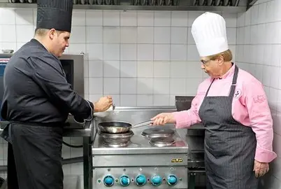 Sor Angele, la monja chef a la que Fidel quiso encomendar la cocina cubana