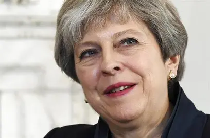 May destaca la "firme amistad" con Espa&ntilde;a antes de recibir al rey Felipe VI