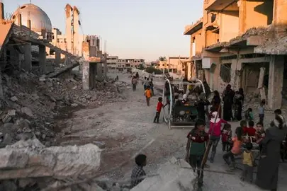 Ej&eacute;rcito sirio avanza frente al EI por zona de campos de gas y crudo en Raqa