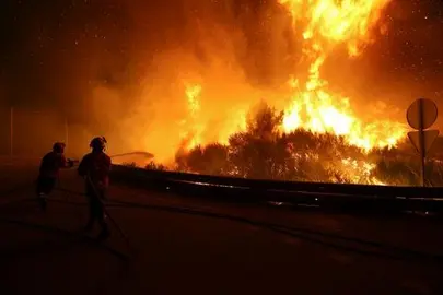 Aumenta la preocupaci&oacute;n por el incendio en el norte de Portugal