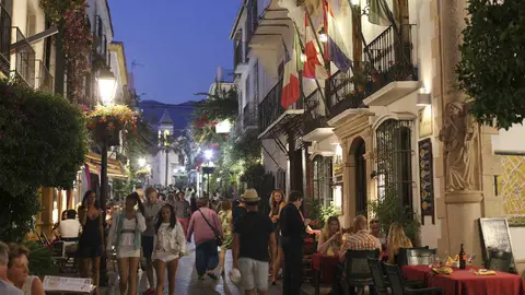 Turistas en el Casco antiguo de Marbella