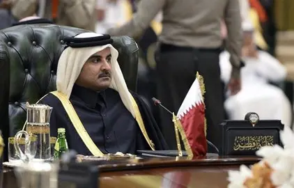 El emir de Catar dice que los pa&iacute;ses &aacute;rabes creen poder comprar todo con su dinero