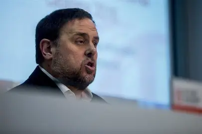 Junqueras exige a Gobierno no amenace funcionarios y se dirija a responsables