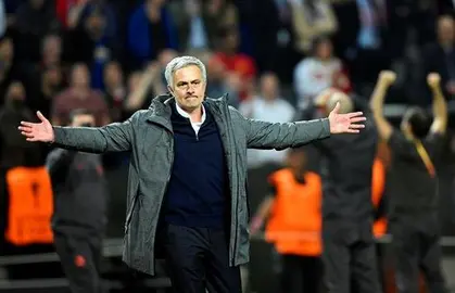 Mourinho asegura que fichar a Cristiano o a Bale "es misi&oacute;n imposible"