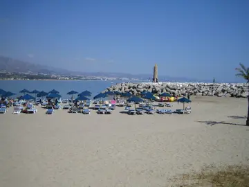 Playa_de_Puerto_Ban&uacute;s