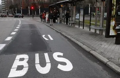 El transporte urbano por autob&uacute;s subi&oacute; en nueve comunidades, m&aacute;s en Murcia