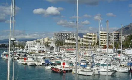 puerto deportivo marbella