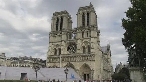 Notre Dame homenajear&aacute; a las v&iacute;ctimas de Catalu&ntilde;a con una misa este domingo