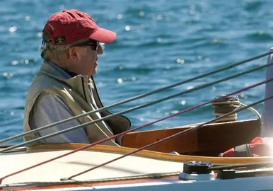 El rey Juan Carlos suspende su participaci&oacute;n en la regata de las Islas Atl&aacute;nticas por el atentado