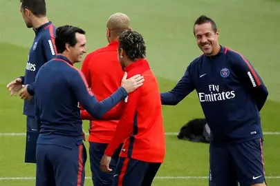 Unai Emery evita ponerse una meta en Champions, a pesar de tener a Neymar