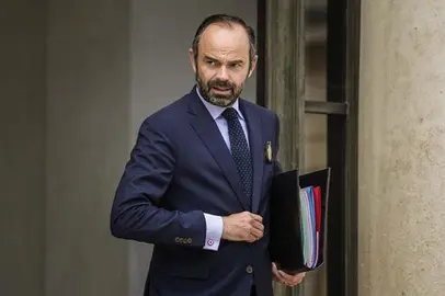 El Gobierno de Macron replica a la cr&iacute;tica de Hollande por la reforma laboral
