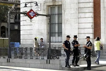 Detenidos tres hist&oacute;ricos carteristas por hurtos al descuido de 6.000 euros