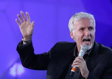 James Cameron crea pol&eacute;mica al afirmar que "Wonder Woman" es "un paso atr&aacute;s"