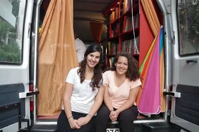 ECHO, la furgoneta que lleva formaci&oacute;n e integraci&oacute;n a refugiados en Grecia