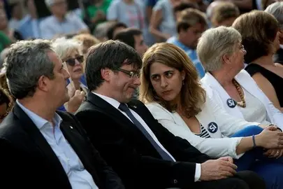 El PDeCAT dice que la reuni&oacute;n de Junqueras, Iglesias y Dom&egrave;nech "huele a tripartito"