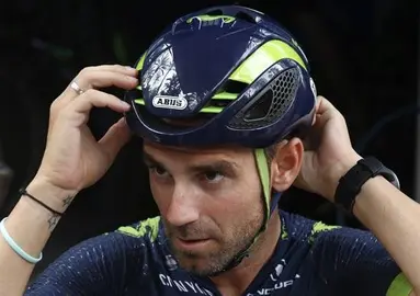 Valverde: Va a ser muy dif&iacute;cil desbancar a Froome, se le ve muy superior