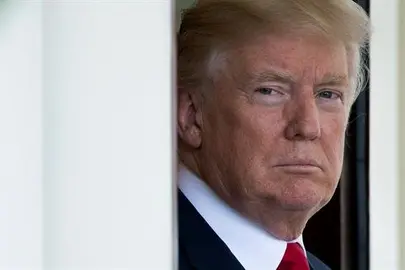 Trump avisa que "todas las opciones est&aacute;n sobre la mesa" con Corea del Norte