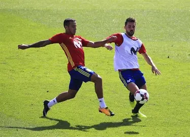 Lopetegui prueba variantes ofensivas y a Asensio de falso nueve