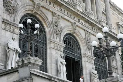 La Biblioteca Nacional digitalizar&aacute; 3,3 millones de p&aacute;ginas en 2017