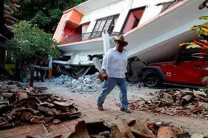 Sube a 90 el n&uacute;mero de muertos por el terremoto en M&eacute;xico