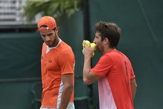 Feliciano y Marc L&oacute;pez eliminan a los Bryan y jugar&aacute;n la final de dobles del Abierto de EE.UU.