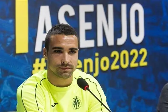 El mundo del f&uacute;tbol se vuelca con Asenjo en las redes sociales